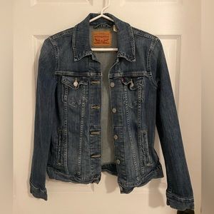 Levi’s Denim Jacket - S